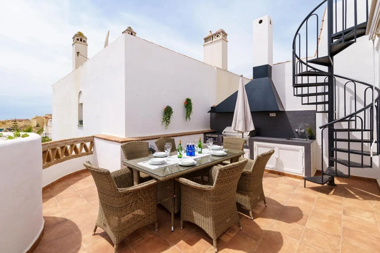 Beautiful Views Family Townhouse Steps From The Beach Бенальмадена 0*,