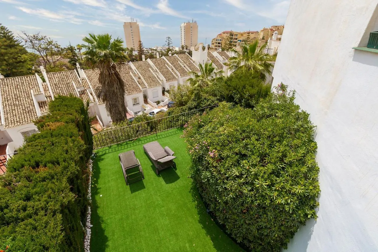 Beautiful Views Family Townhouse Steps From The Beach Бенальмадена