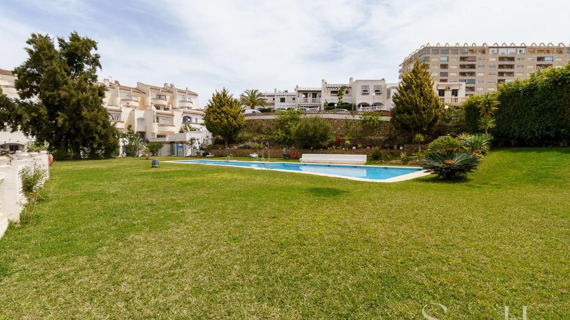 Дом отдыха Beautiful Views Family Townhouse Steps From The Beach Бенальмадена