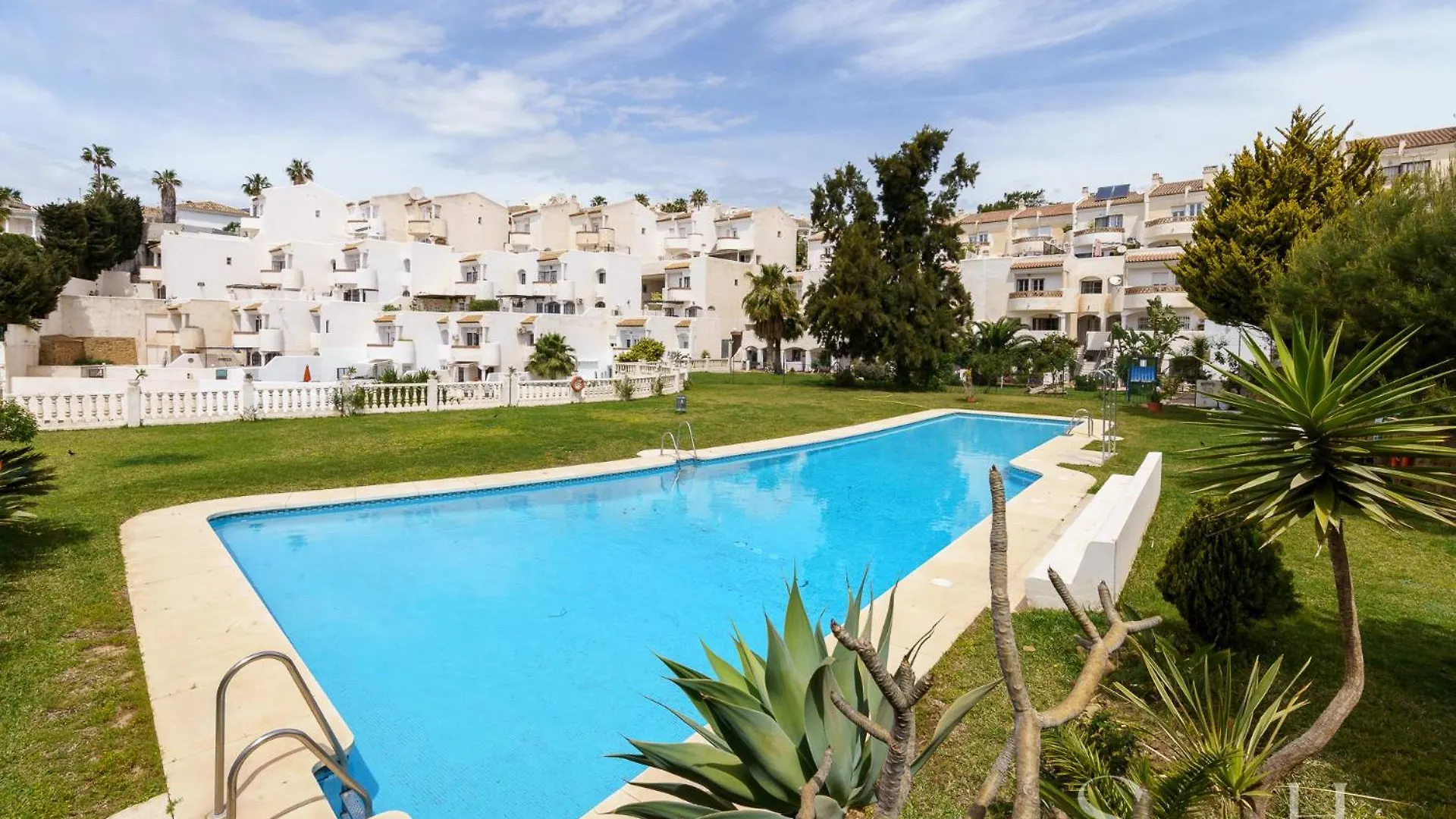 Beautiful Views Family Townhouse Steps From The Beach Benalmadena Holiday home