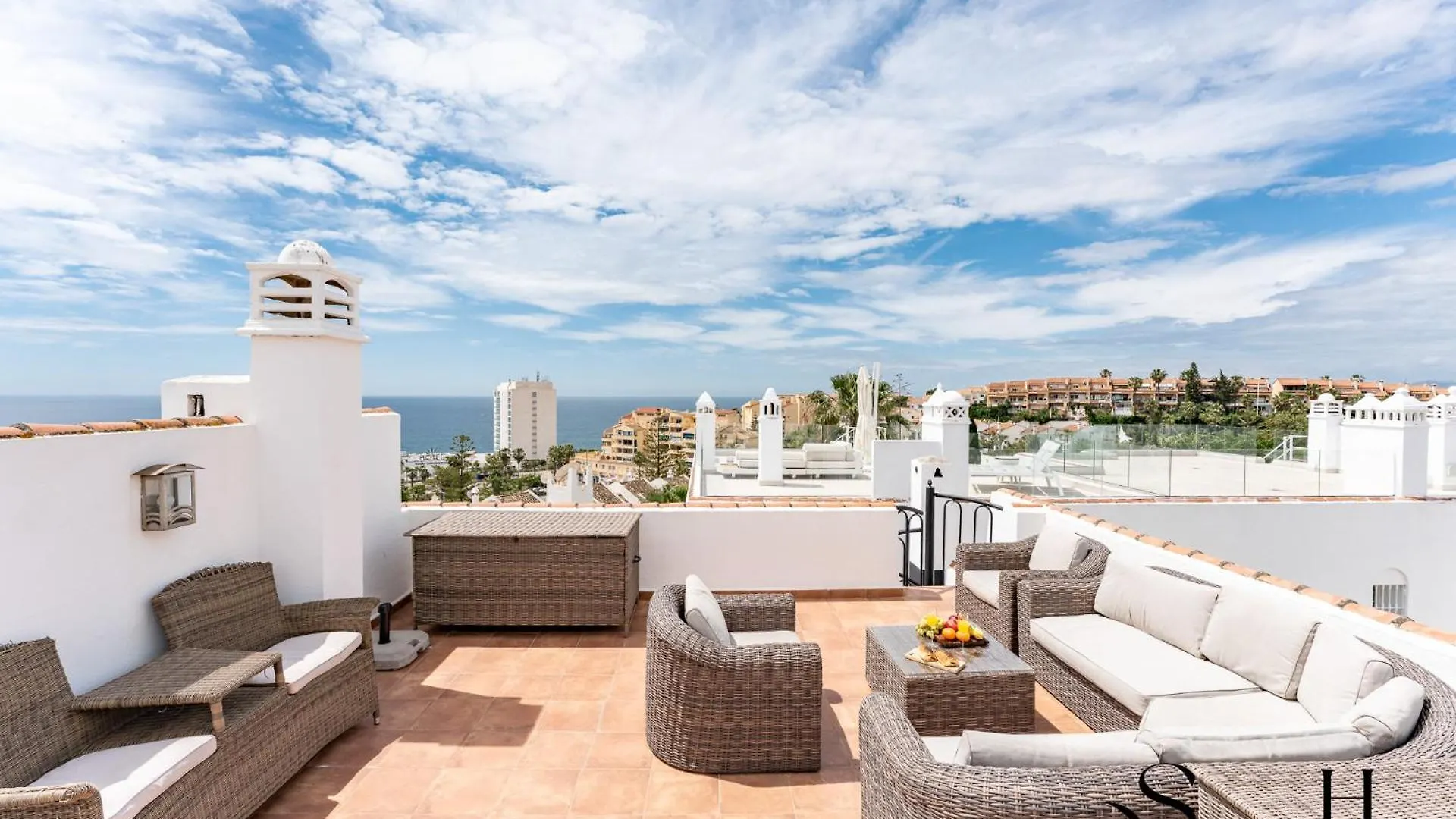 Beautiful Views Family Townhouse Steps From The Beach Benalmadena