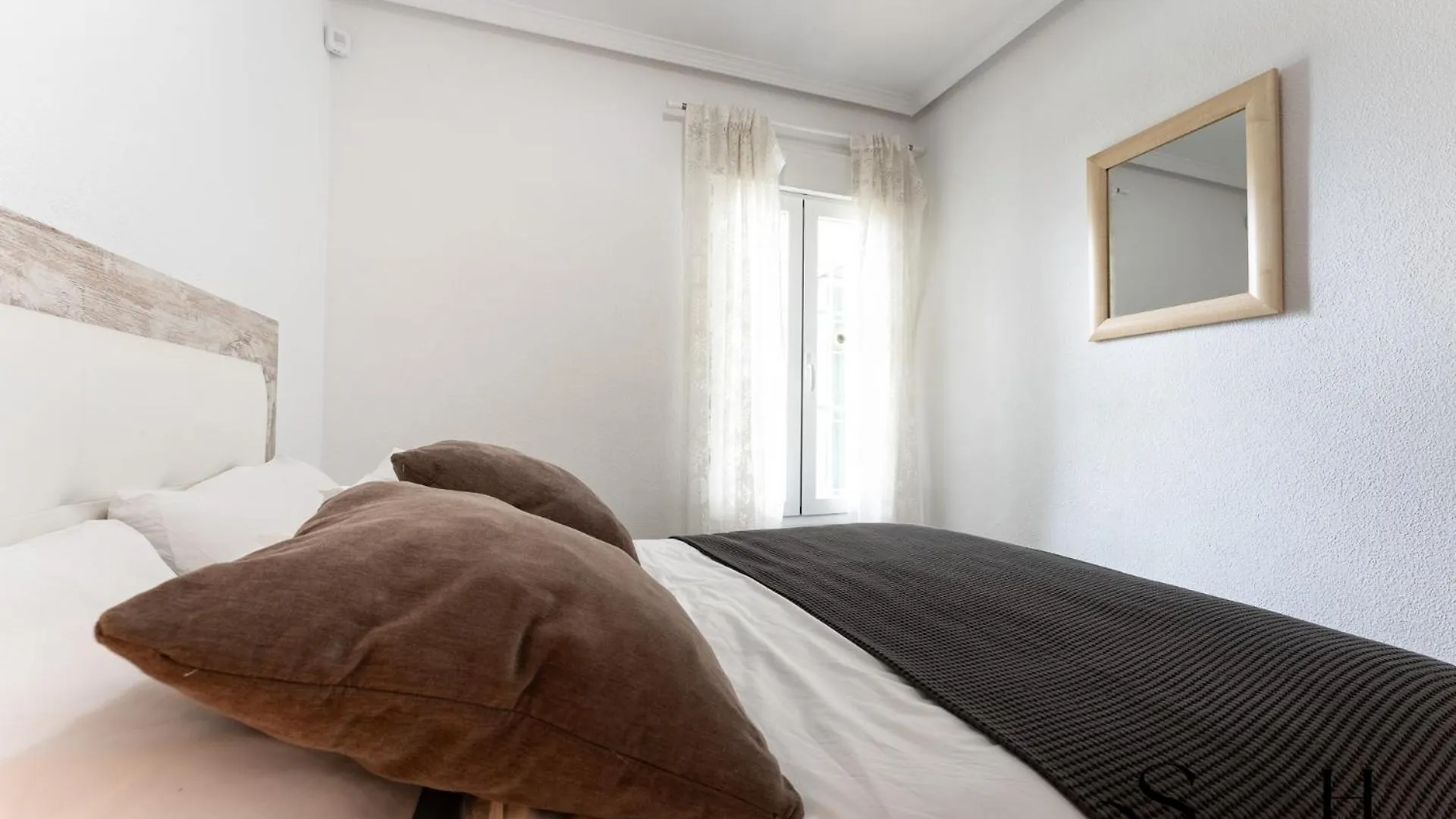 Дом отдыха Beautiful Views Family Townhouse Steps From The Beach Бенальмадена Испания