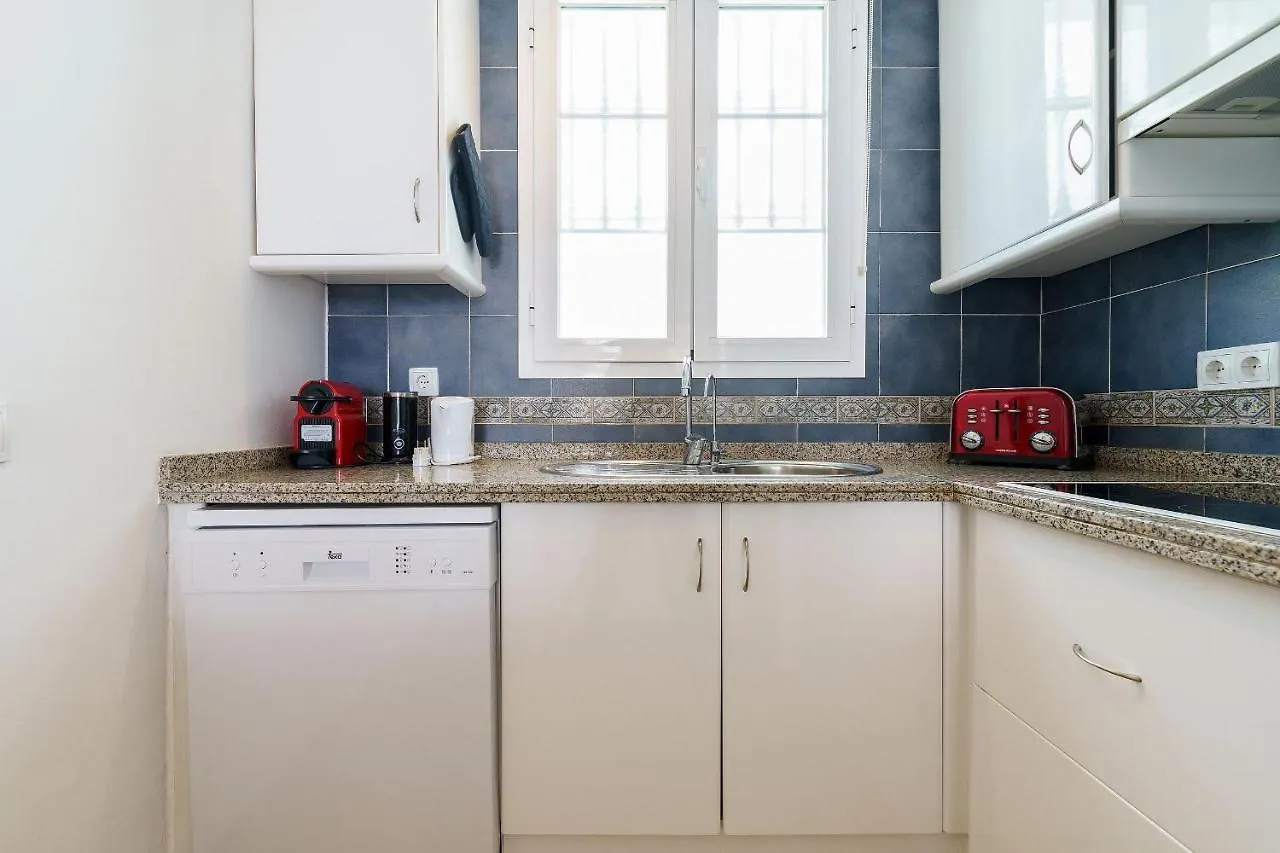 Beautiful Views Family Townhouse Steps From The Beach Benalmadena