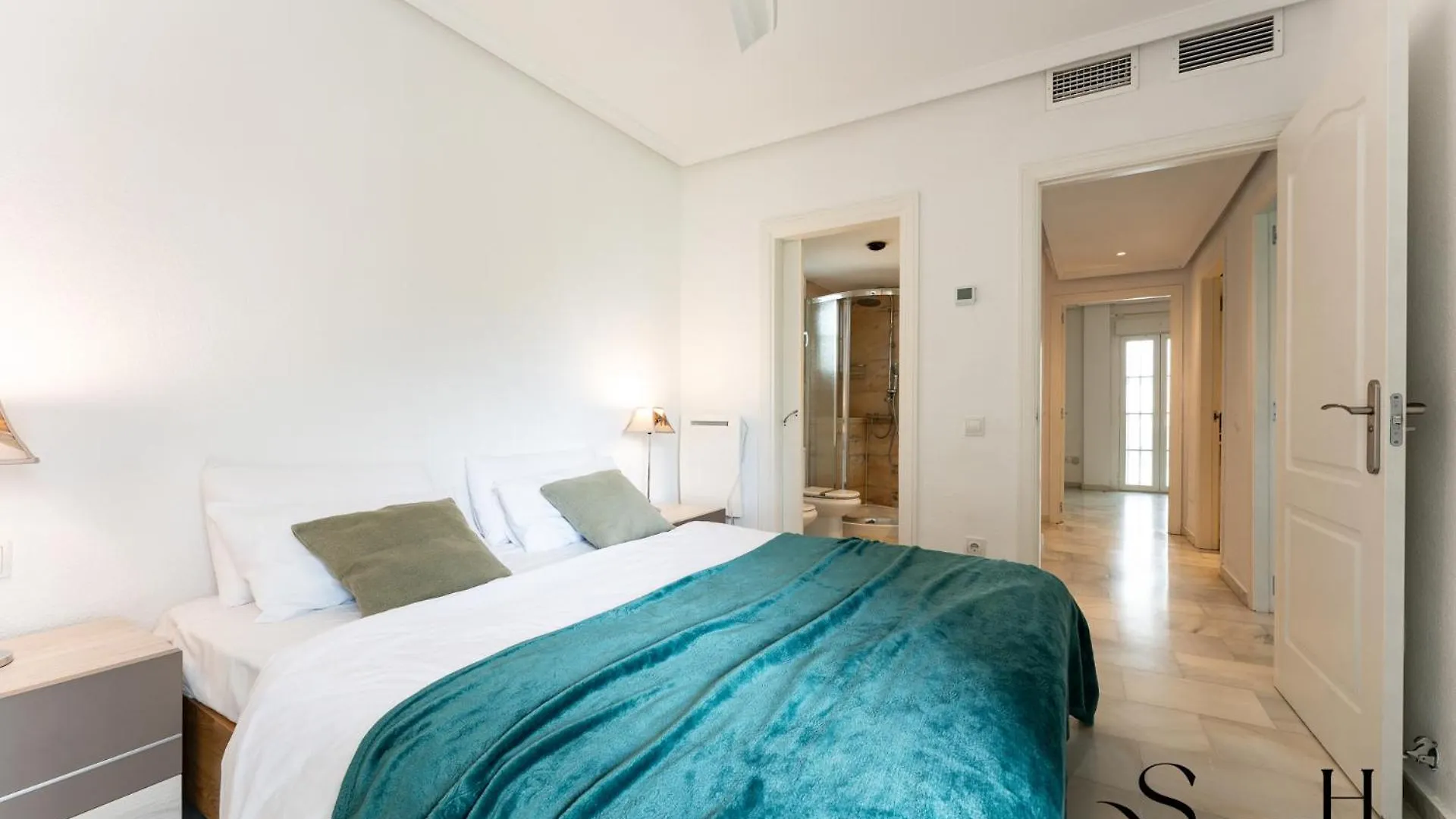 Beautiful Views Family Townhouse Steps From The Beach Benalmadena Holiday home